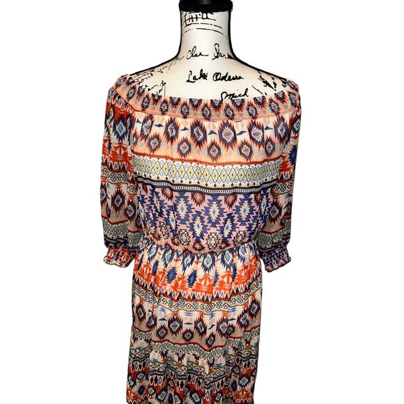 NEW YORK & COMPANY AZTEC PRINT MAXI DRESS SIZE Small - Picture 3 of 9